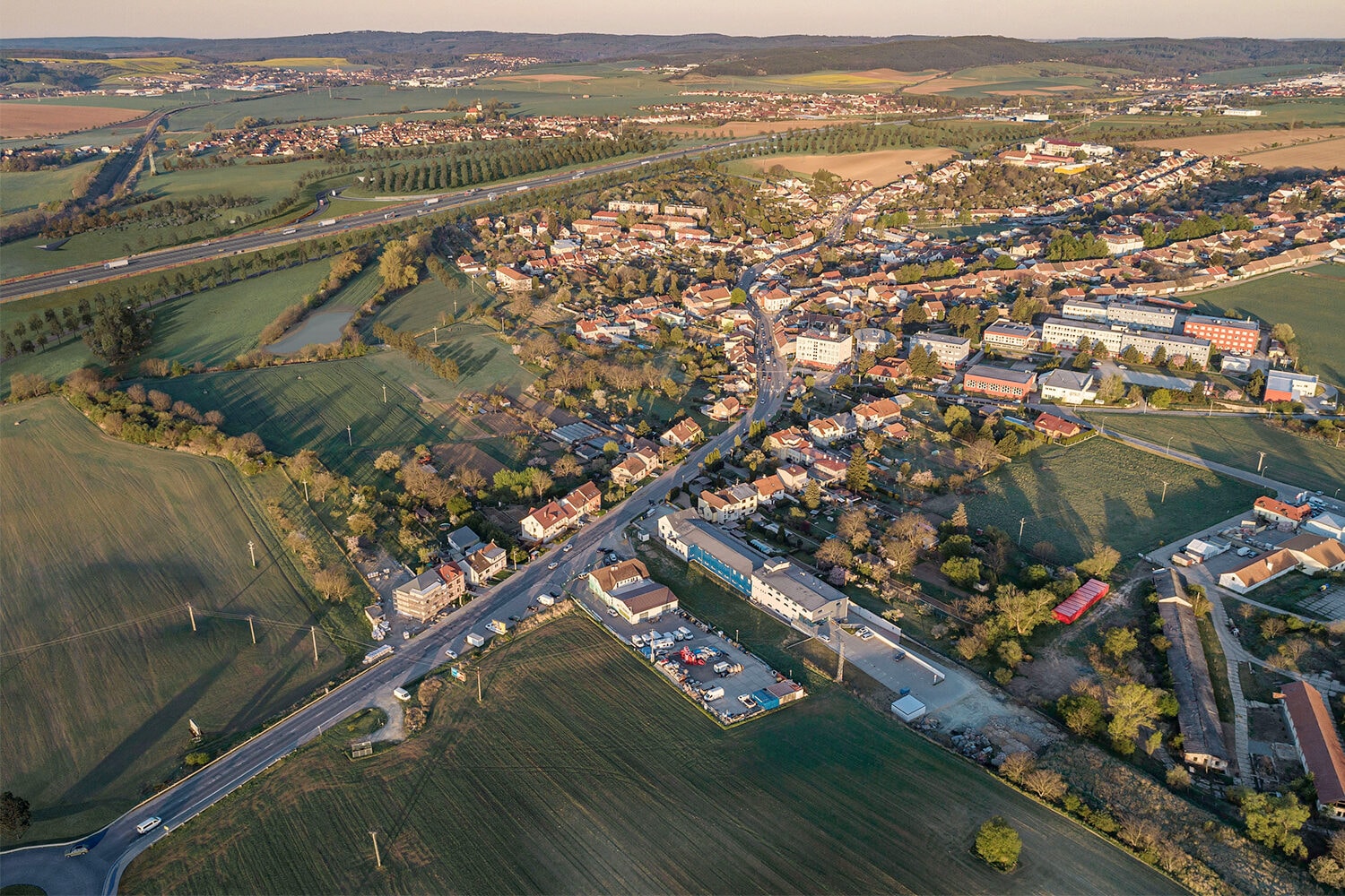 X 43 V ÚSEKU OD BOSONOH PO KNÍNIČKY, BRNO — fotografie 9
