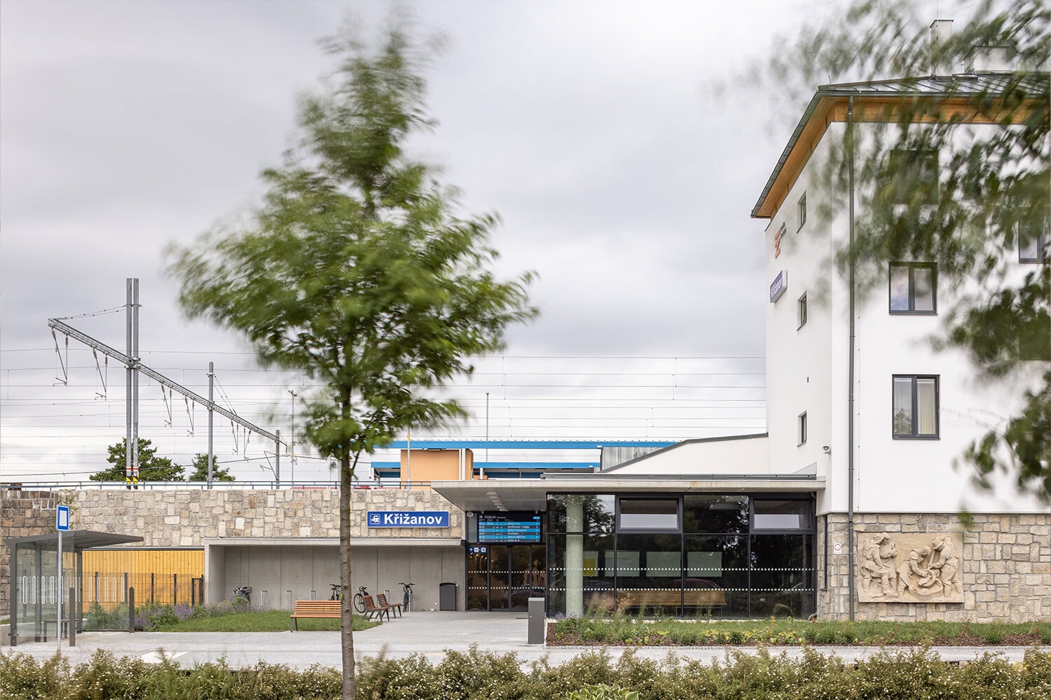 REKONSTRUKCE BUDOVY ŽELEZNIČNÍ STANICE, KŘIŽANOV — fotografie 3