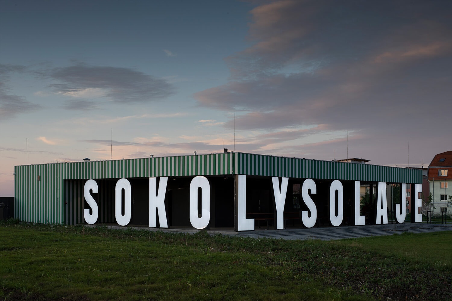 SPORTOVNÍ AREÁL, PRAHA–LYSOLAJE — fotografie 12