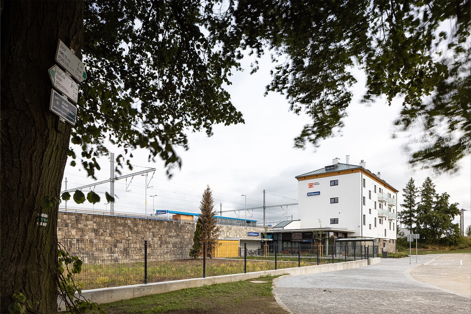 REKONSTRUKCE BUDOVY ŽELEZNIČNÍ STANICE, KŘIŽANOV — fotografie 6