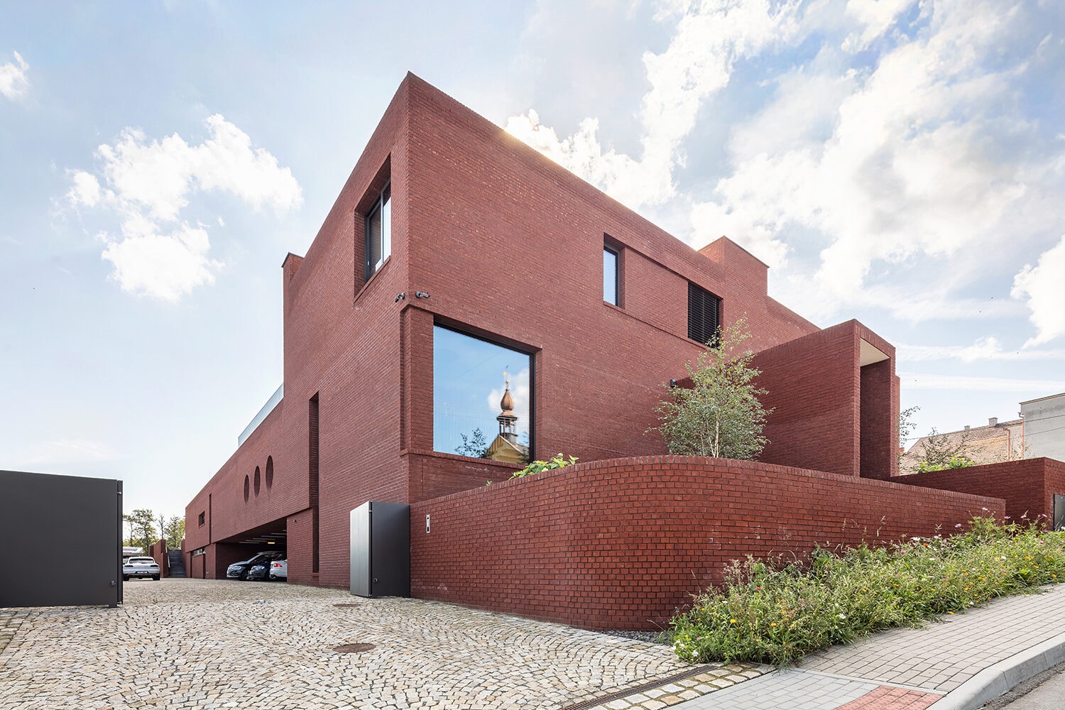 vila, chvalíkovice — fotografie 1